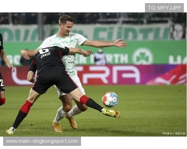 柏林队战术微调：次战客场策略的突破之道