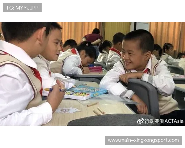 黄博文校园暖心互动：传递温暖与关怀，塑造美好校园