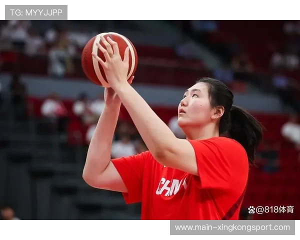 “绝望三分”划破夜空！女篮小将距三分线两步远命中逆天一投